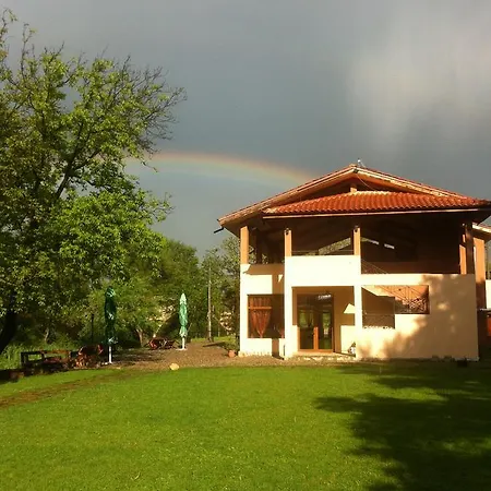 Tatil parkı Perperеshka River Stremtsi