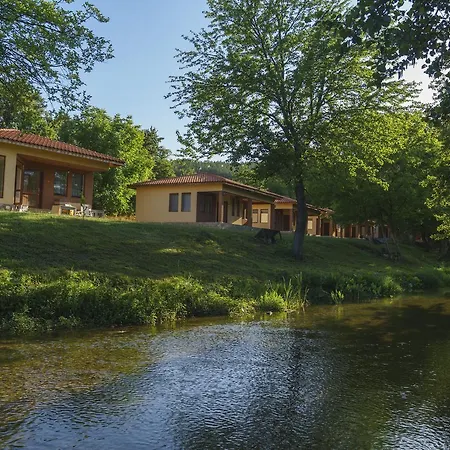 Perperеshka River Holiday park Stremtsi