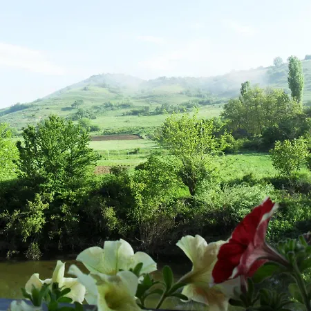 Perperеshka River Tatil parkı Stremtsi